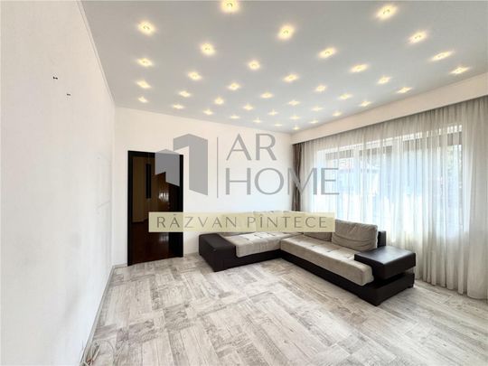 Vila P 1E, 5 camere, teren 234 mp, zona centrala, Ploiesti - Fotografie 1