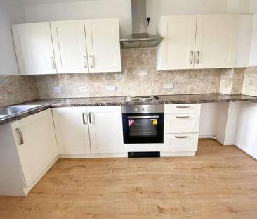 Upton Court Road, Langley, SL3 - Photo 3