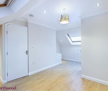 4 bedroom terraced house to rent - Photo 1