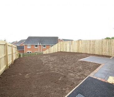 15 Sir Richard Wallace Gardens, Lisburn, BT28 3FL - Photo 1