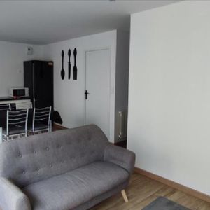 A LOUER CARENTOIR centre-ville réf 143/388 - appartement de type 2 meublé d'une surface de 34 m... - Photo 2