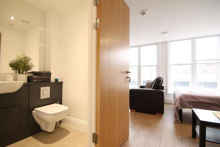 Studio to rent - Photo 3