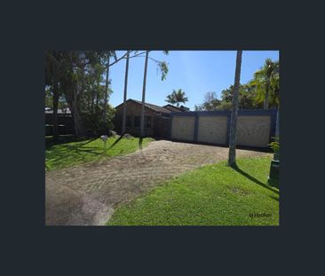 Currumbin Waters Gem - Including Jetty and Pool! - Photo 5