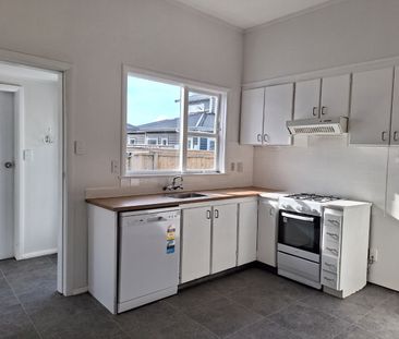 Central Hutt Living - Photo 4