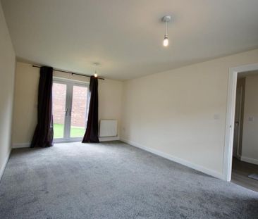 3 bedroom detached house to rent - Photo 2