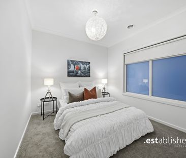 Lifestyle, Location & Convenience in the Heart of Point Cook - Photo 6