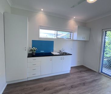 17A Tussock Crescent, Elanora QLD 4221 - House For Rent - $490 | Do... - Photo 4