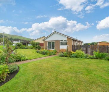 2 bedroom detached bungalow to rent - Photo 2