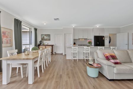 Modern Living in Two Wells! - Photo 4