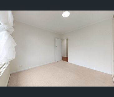 1 Highlands Ave, Airport West, Vic 3042 - Photo 6