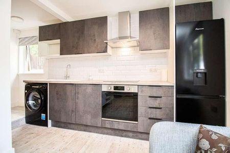 Tangmere Drive, Radyr Way, CF5 - Photo 3