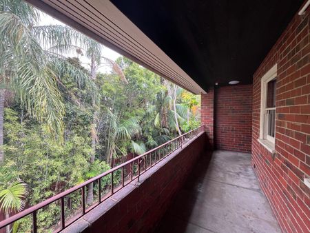 6/25 Vale Street, St Kilda VIC 3182 - Apartment For Rent | Domain - Photo 3