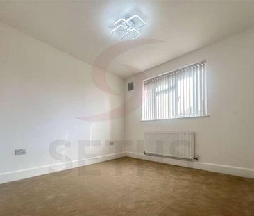 Uppingham Road, Rowlatts Hill, Leicester, LE5 - Photo 2