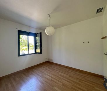 AIGREFEUILLE Maison 7 pièces 165 m2 avec piscine - Photo 5