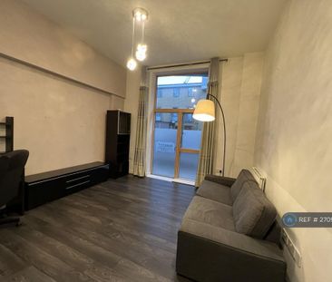 2 bedroom flat to rent - Photo 1