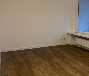 Neu sanierte 2 Zimmer Wohnung *Hamburg, Wandsbek* - Photo 1