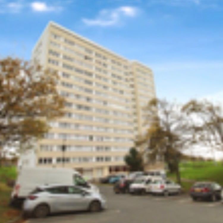 1 Bed Flat, Rotterdam Towers, SO19 - Photo 1