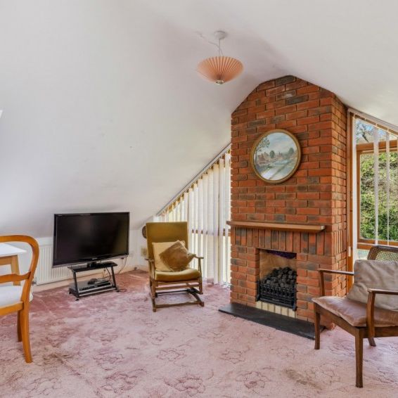 Fennels Way, Flackwell Heath, High Wycombe,HP10 - Photo 1