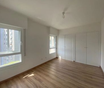 Piso de alquiler en Rúa Pablo Iglesias, 5, As Lagoas - Foto 4