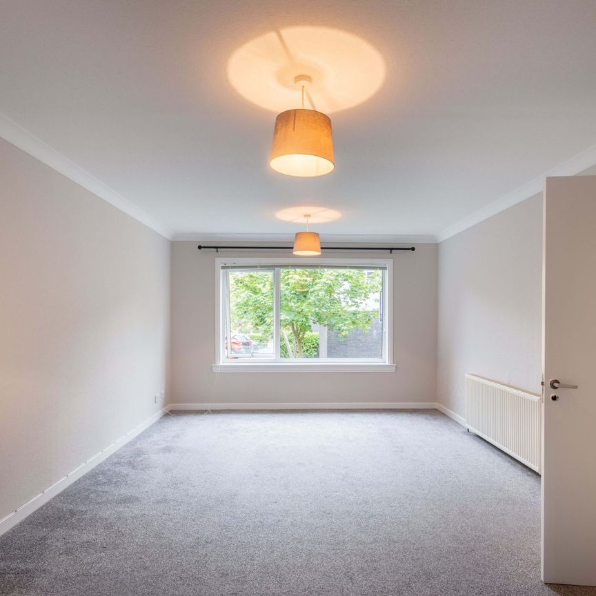 88P - Hillpark Wood, Edinburgh, EH4 7TA - Photo 1