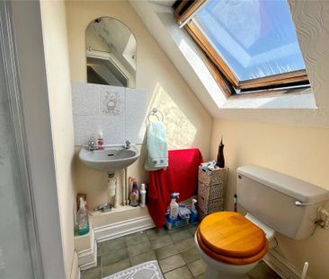 2 bedroom apartment to rent - Photo 6