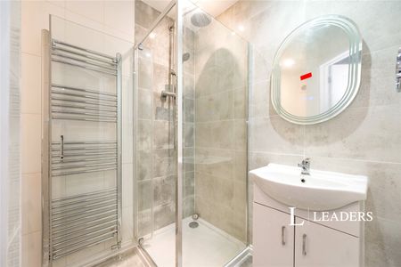 1 bedroom apartment to rent 15 Yarborough Road, Southsea, PO5 - Photo 5