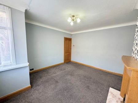 Manston Way, Leeds - Photo 4