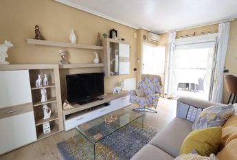 Bungalow con solarium privado en Playa Flamenca. Temporada baja.