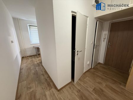 Pronájem bytu 1+1 35 m² - Photo 4