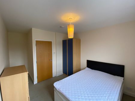 3 Bed Flat, Selly Oak, B29 - Photo 3