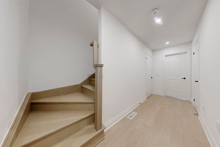 For Lease - 18 Marret Lane, Clarington, Ontario - Photo 5