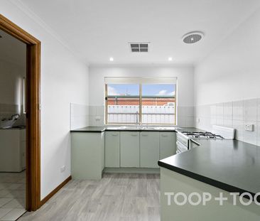Easy Living, Effortless Connections - Photo 3