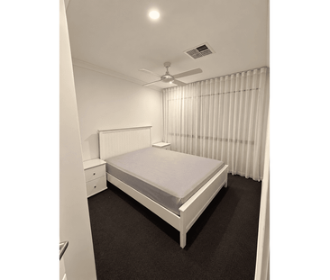 Modern 3-Bedroom Partially Furnished Townhouse in Resort-Style Sphe... - Photo 4