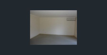 Neat & Private Apartment in Sought-After St Peters - Photo 2