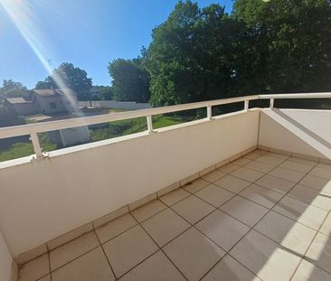 Location Appartement 3 pièces 63m² ST PIERRE DU MONT 40280 - Photo 3