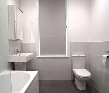 Vicarage View, Kirkstall, LS5 - Photo 2