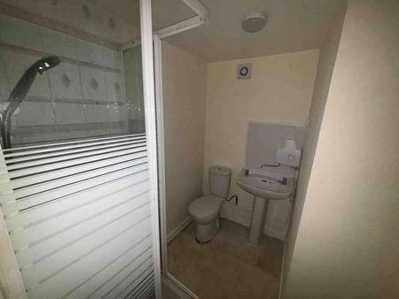 Flat, Abbey Street, Town Centre, CV11 - Photo 4