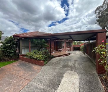 Spacious house in prime location - Photo 1