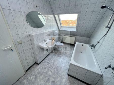 Tolle und ruhige 2 Raum Stadtwohnung in Innenstadtnähe mit Weitblick. - Photo 3