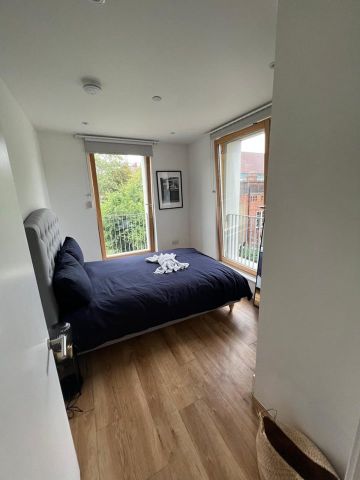 2 Bed Flat, Gorleston Street, W14 - Photo 3