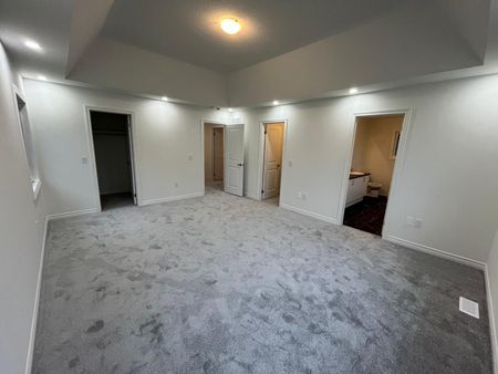 For Lease - 10 Sassafras Road, Springwater, Ontario - Photo 4