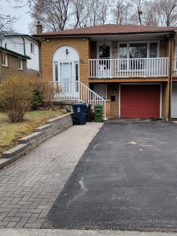 For Lease - 68 Mentor Boulevard, Toronto, Ontario - Photo 2