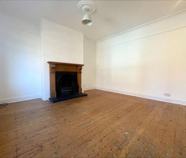 2 bedroom end of terrace house to rent - Photo 5
