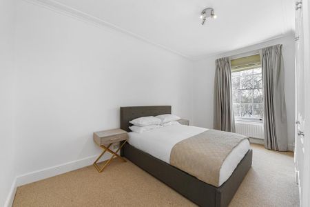 3 bedroom flat to rent - Photo 3