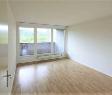 LIVING WITH A VIEW OF GREENERY - Photo 2