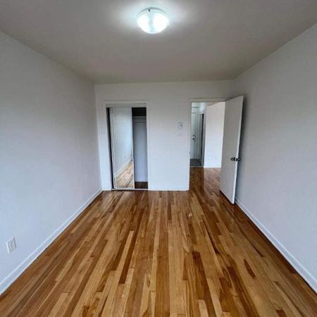 1 CH - 1 SDB - Montréal - $1,200 /mo - Photo 4