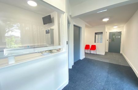 Oakfield House, Preston New Road, Blackburn. BB2 6AY - Photo 3