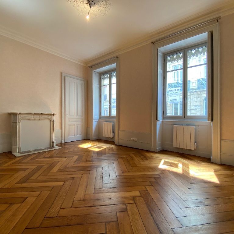 Location Appartement 4 pièces 97m² BESANCON 25000 - Photo 1