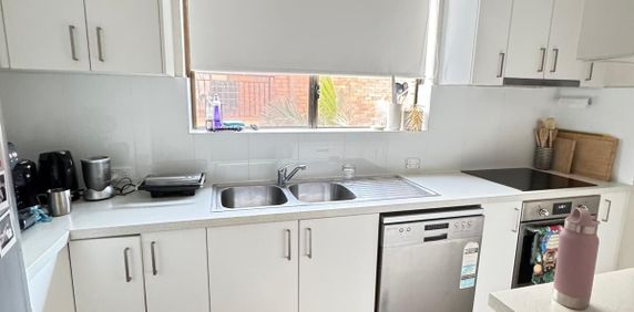 North Bondi - Photo 2