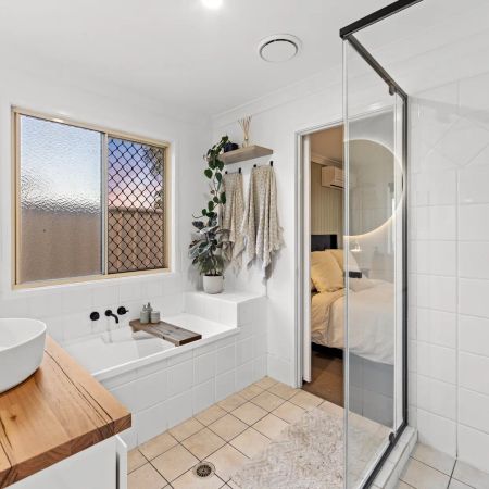 Resort Style at your Fingertips! - Photo 4